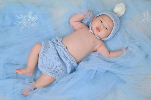 保亭8个月宝宝奶量